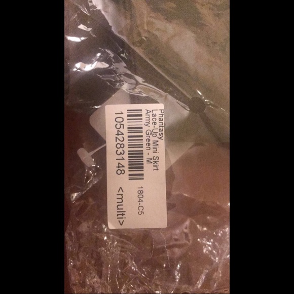 Two lace-up mini skirts - Picture 5 of 8